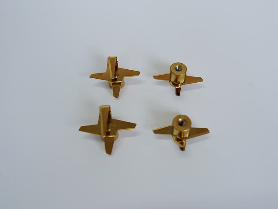 Commercial juicer mixer blade